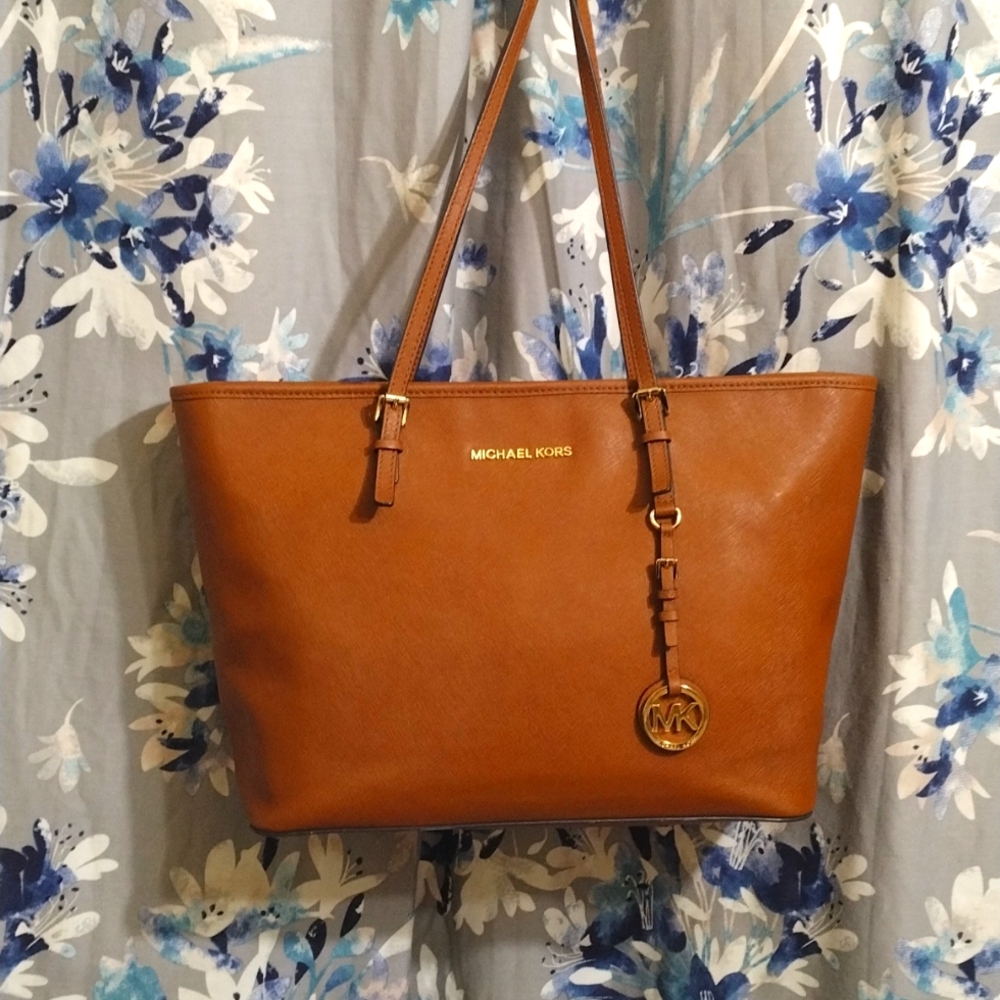 Michael Kors bag, wallet, and dust bag